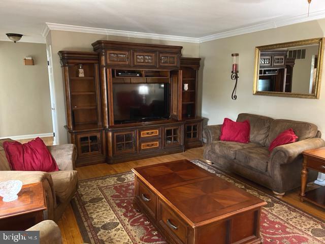 38 Roxboro Road Lawrenceville, NJ 08648 - Photo 9 of 64