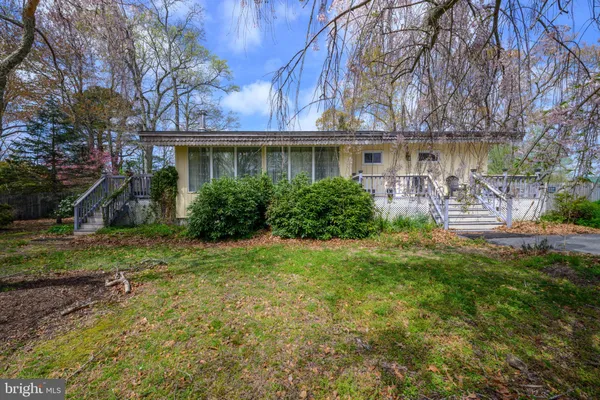 $425,000 | 10 Mitchell Avenue, Ocean View, DE 19970
