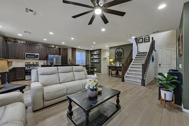 $499,999 | 9996 Blue Rain Street, Las Vegas, NV 89178