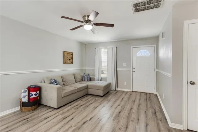 $250,000 | 307 North Carter Street, Howe, TX 75459