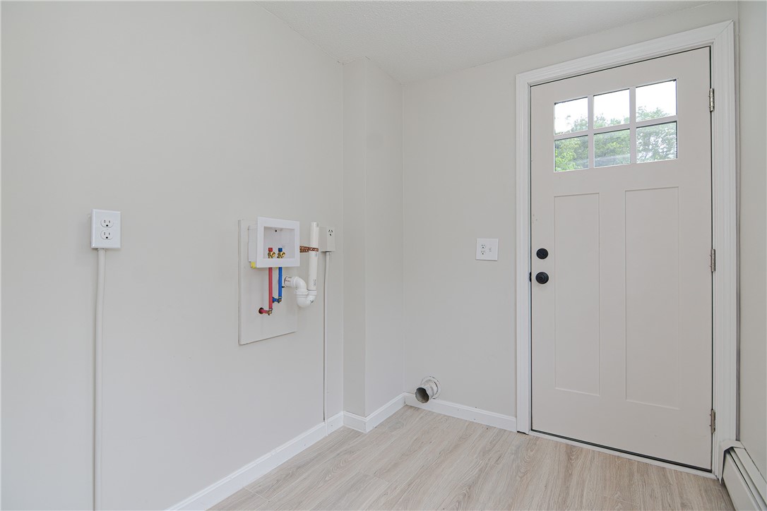 1519 Hope Road Cranston, RI 02831 - Photo 19 of 23