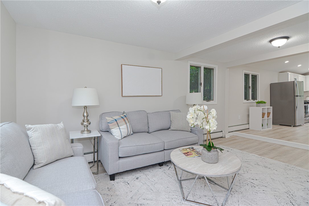 1519 Hope Road Cranston, RI 02831 - Photo 4 of 23