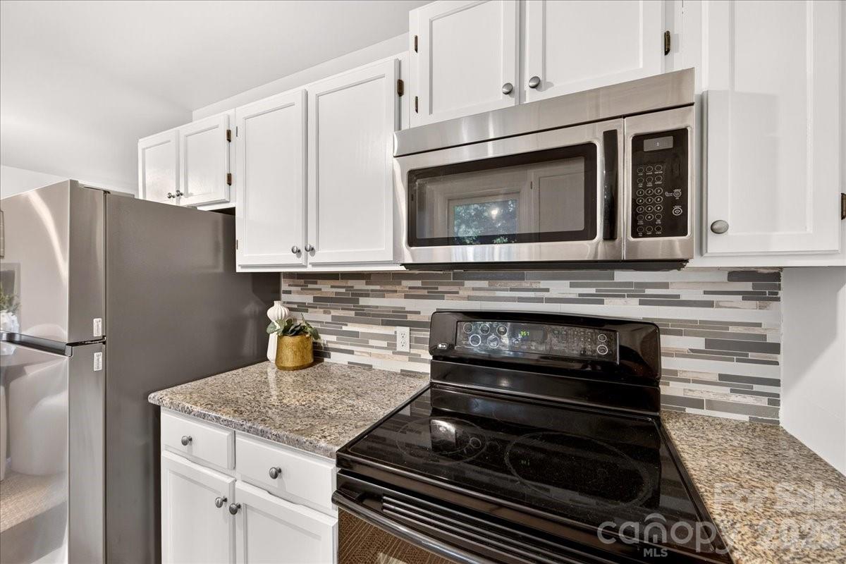 430 Queens Road, Unit 122 Charlotte, NC 28207 - Photo 7 of 21 Gallery Image 7