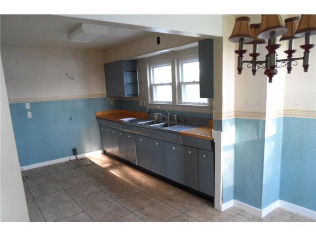 2917 South Burnett Road Springfield, OH 45505 - Photo 4 of 10