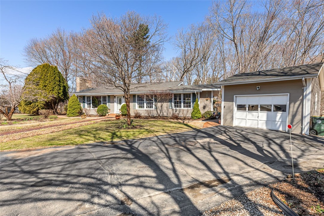 7 Robert Street Smithfield, RI 02828 - Photo 1 of 43 Front