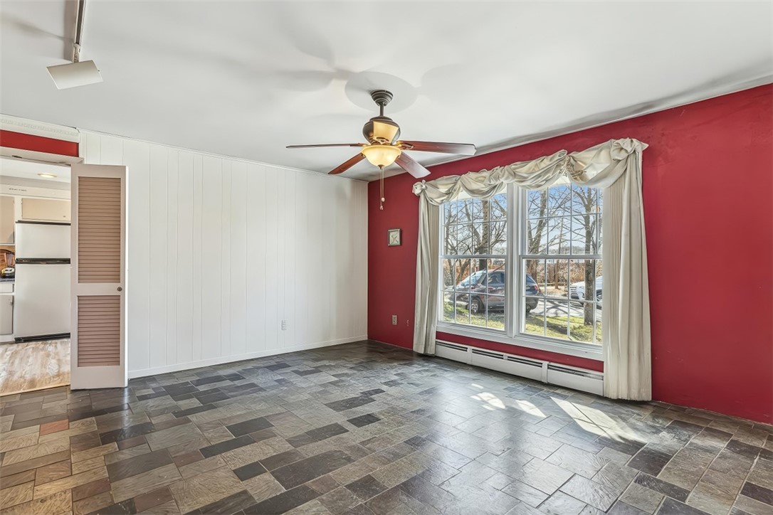 7 Robert Street Smithfield, RI 02828 - Photo 12 of 43