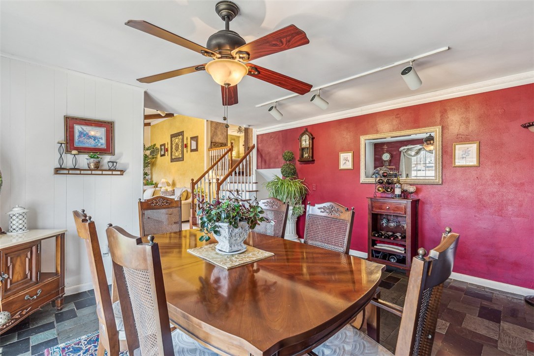 7 Robert Street Smithfield, RI 02828 - Photo 13 of 43