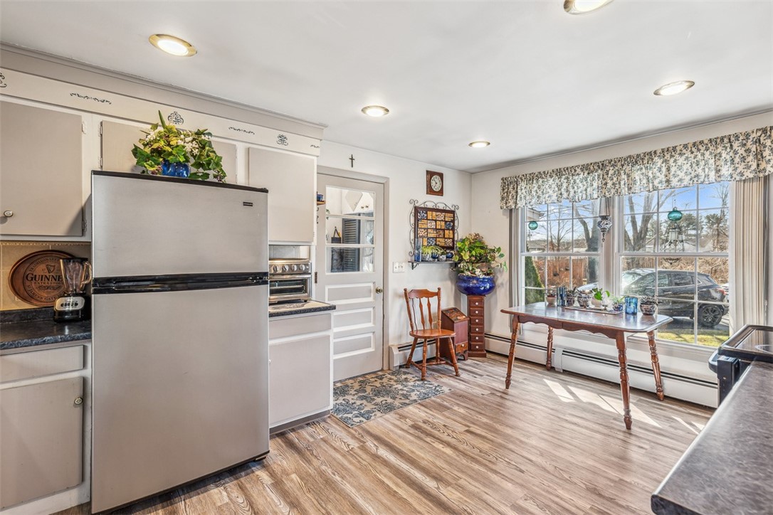 7 Robert Street Smithfield, RI 02828 - Photo 14 of 43