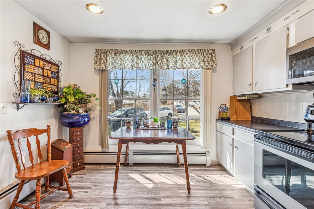 7 Robert Street Smithfield, RI 02828 - Photo 15 of 43