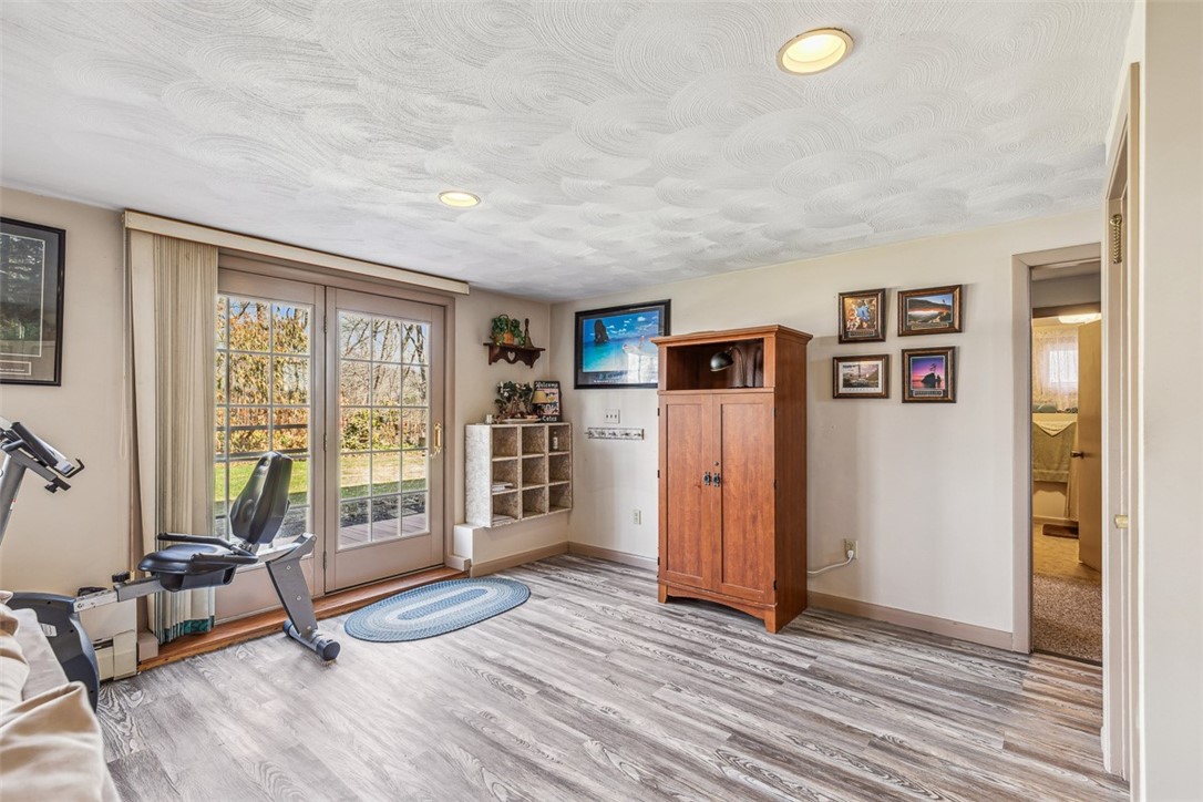 7 Robert Street Smithfield, RI 02828 - Photo 35 of 43