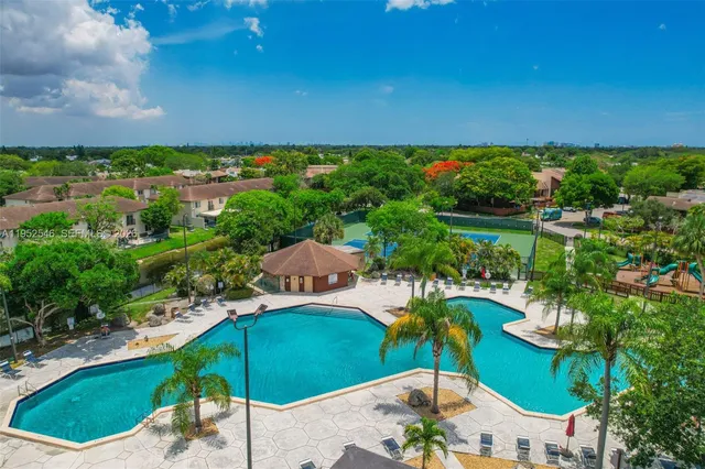 $399,900 | 7014 Southwest 114th Place, Unit C53, Miami, FL 33173