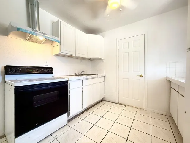 $1,800 | 974 Grand, Grand Terrace, CA 92324