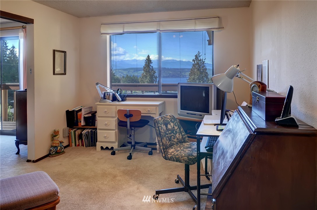 22788 Adams Road Northwest Poulsbo, WA 98370 - Photo 19 of 25 Gallery Image 19