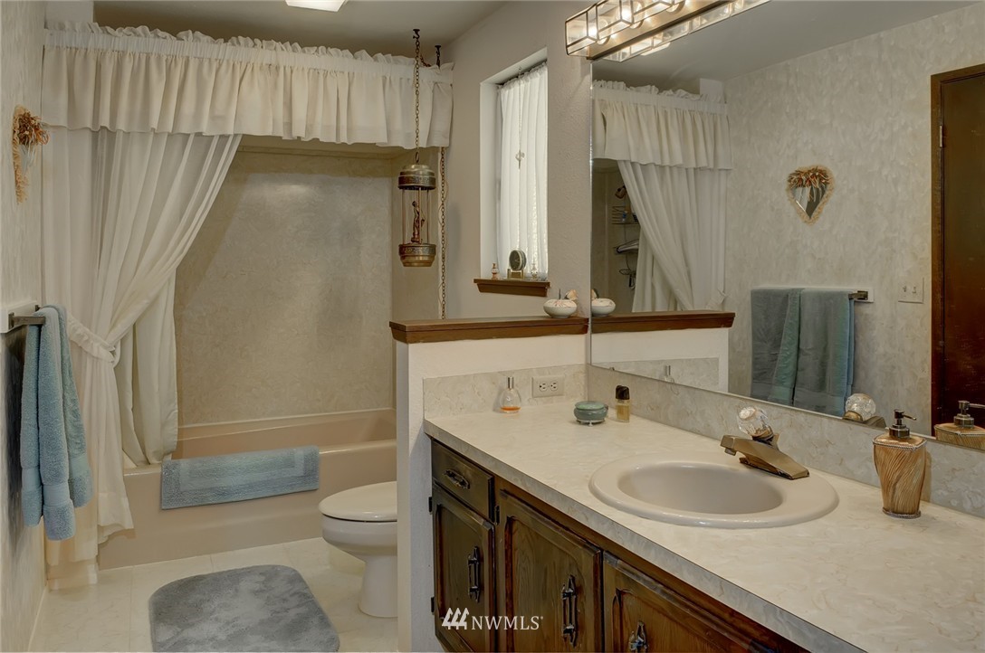 22788 Adams Road Northwest Poulsbo, WA 98370 - Photo 20 of 25 Gallery Image 20