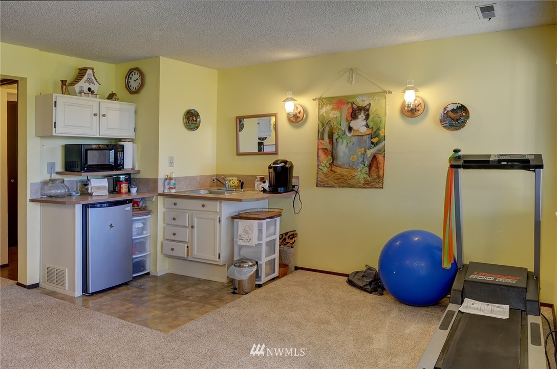 22788 Adams Road Northwest Poulsbo, WA 98370 - Photo 22 of 25 Gallery Image 22