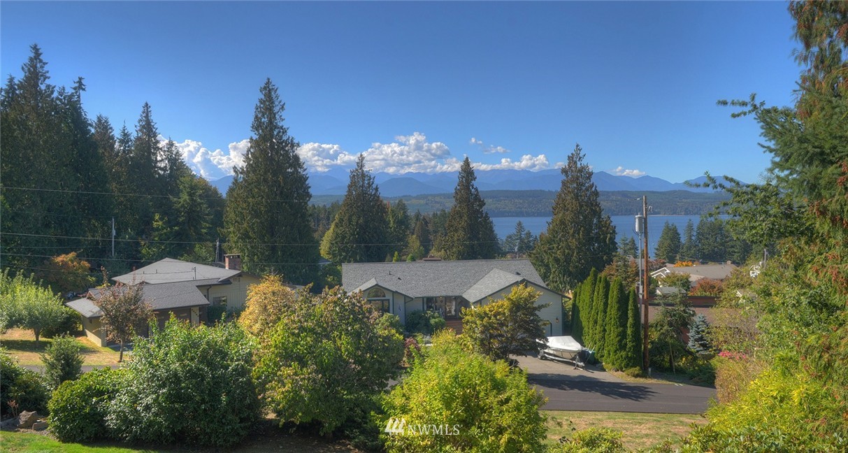 22788 Adams Road Northwest Poulsbo, WA 98370 - Photo 9 of 25 Gallery Image 9