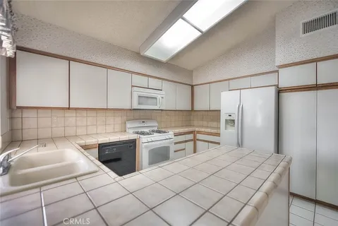 $349,950 | 26224 Potomac Drive, Menifee, CA 92586