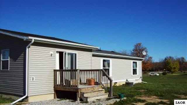 3866 East Miller Road Bancroft, MI 48414 - Photo 9 of 9 43326-8.JPG