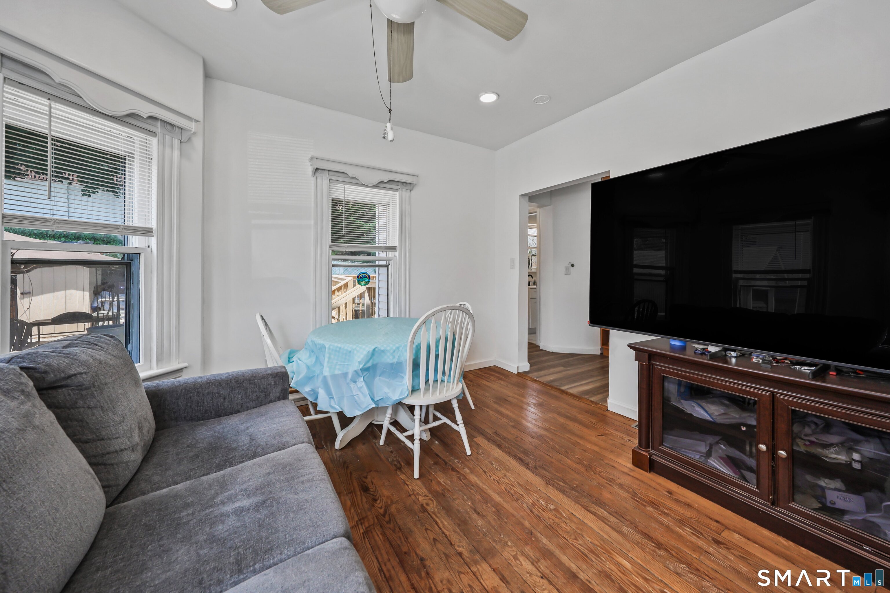 339 River Road Shelton, CT 06484 - Photo 15 of 36