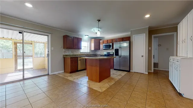 $2,600 | 1207 Lawyer Street, College Station, TX 77840