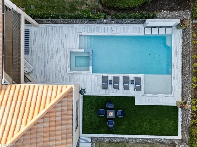 $1,850,000 | 13884 Luna Drive, Naples, FL 34109