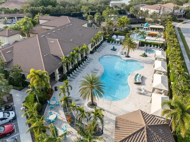 $1,850,000 | 13884 Luna Drive, Naples, FL 34109