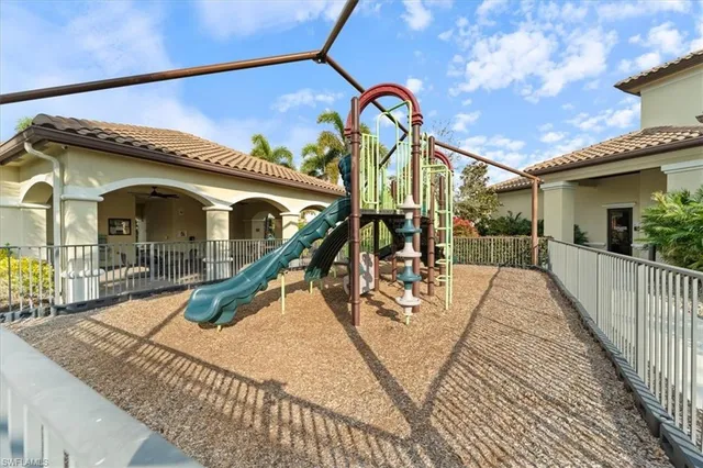 $1,850,000 | 13884 Luna Drive, Naples, FL 34109