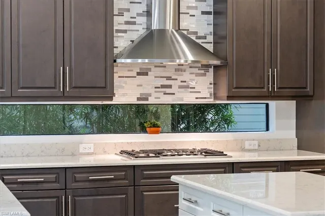 $1,850,000 | 13884 Luna Drive, Naples, FL 34109