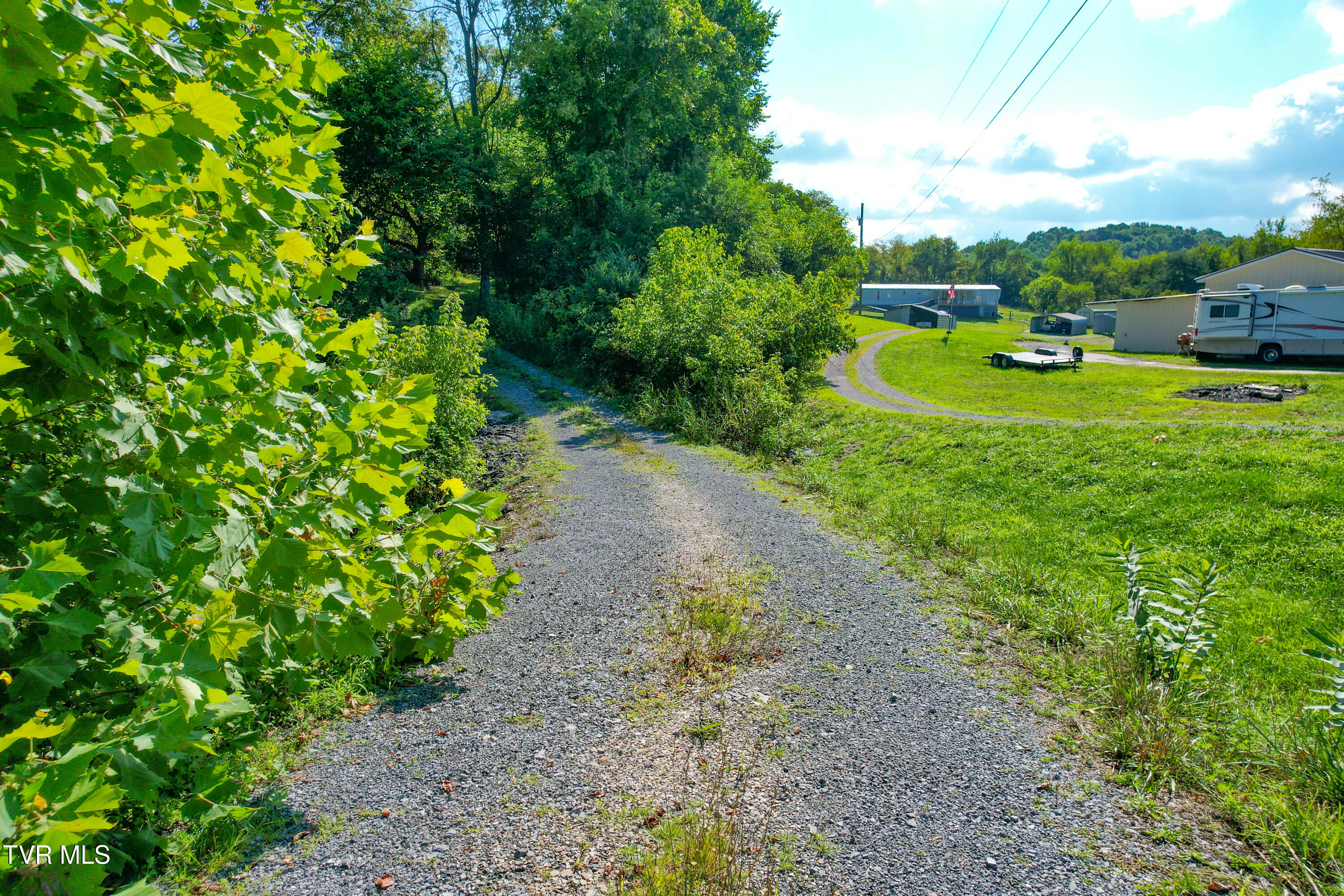 744 Ridge Drive, Unit 6 Piney Flats, TN 37686 - Photo 9 of 26 744 Ridge Rd_-9