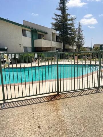 $1,800 | 15209 Santa Gertrudes Avenue, Unit X211, La Mirada, CA 90638
