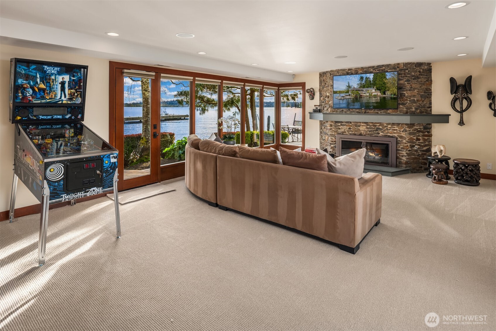 2095 Rose Point Lane Kirkland, WA 98033 - Photo 12 of 26