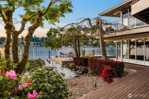 $9,295,000 | 2095 Rose Point Lane, Kirkland, WA 98033