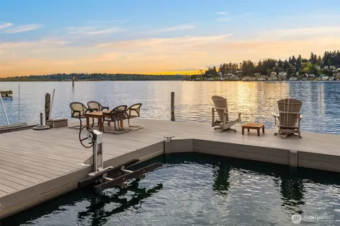 $9,295,000 | 2095 Rose Point Lane, Kirkland, WA 98033