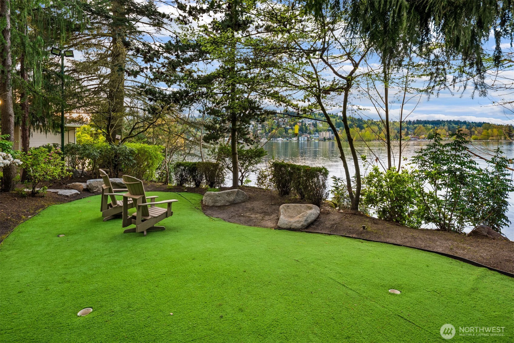 2095 Rose Point Lane Kirkland, WA 98033 - Photo 22 of 26
