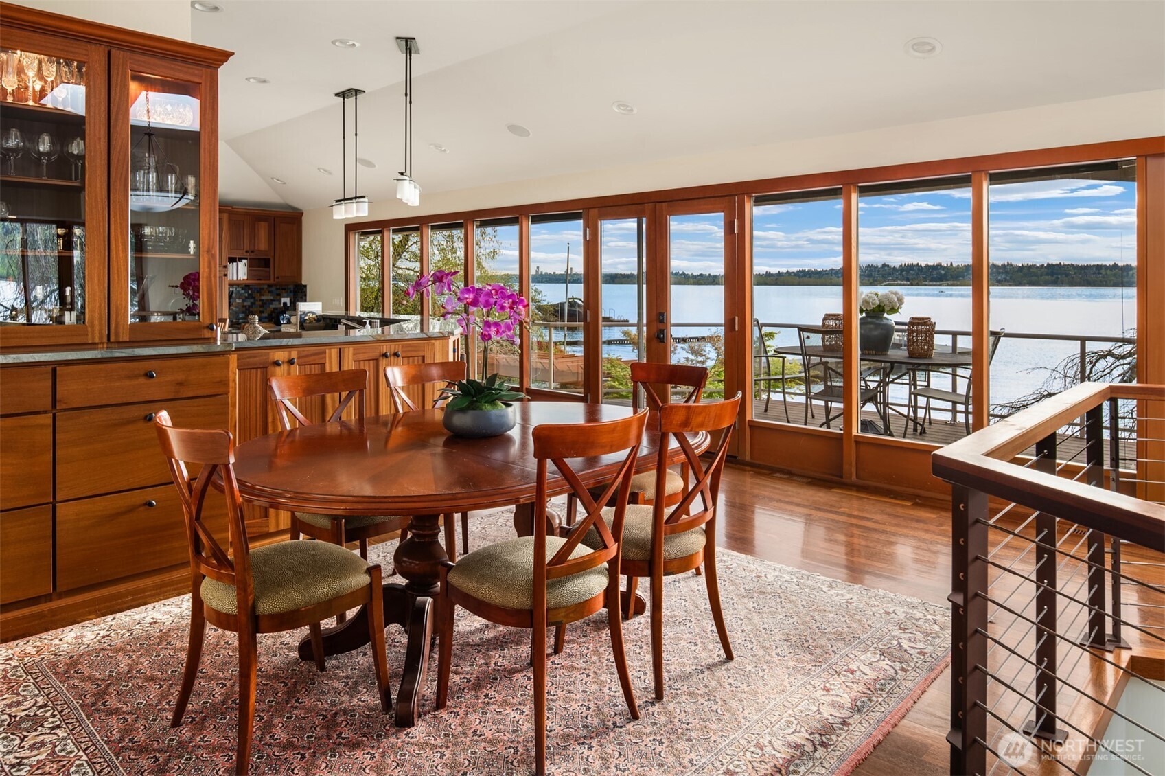 2095 Rose Point Lane Kirkland, WA 98033 - Photo 7 of 26
