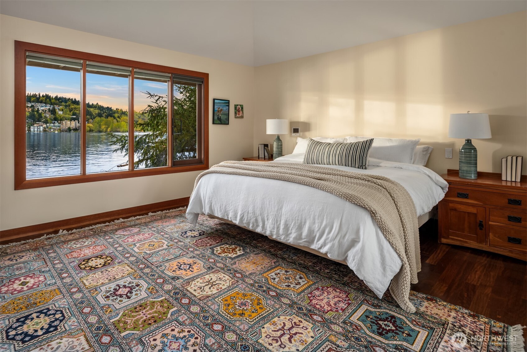 2095 Rose Point Lane Kirkland, WA 98033 - Photo 10 of 26