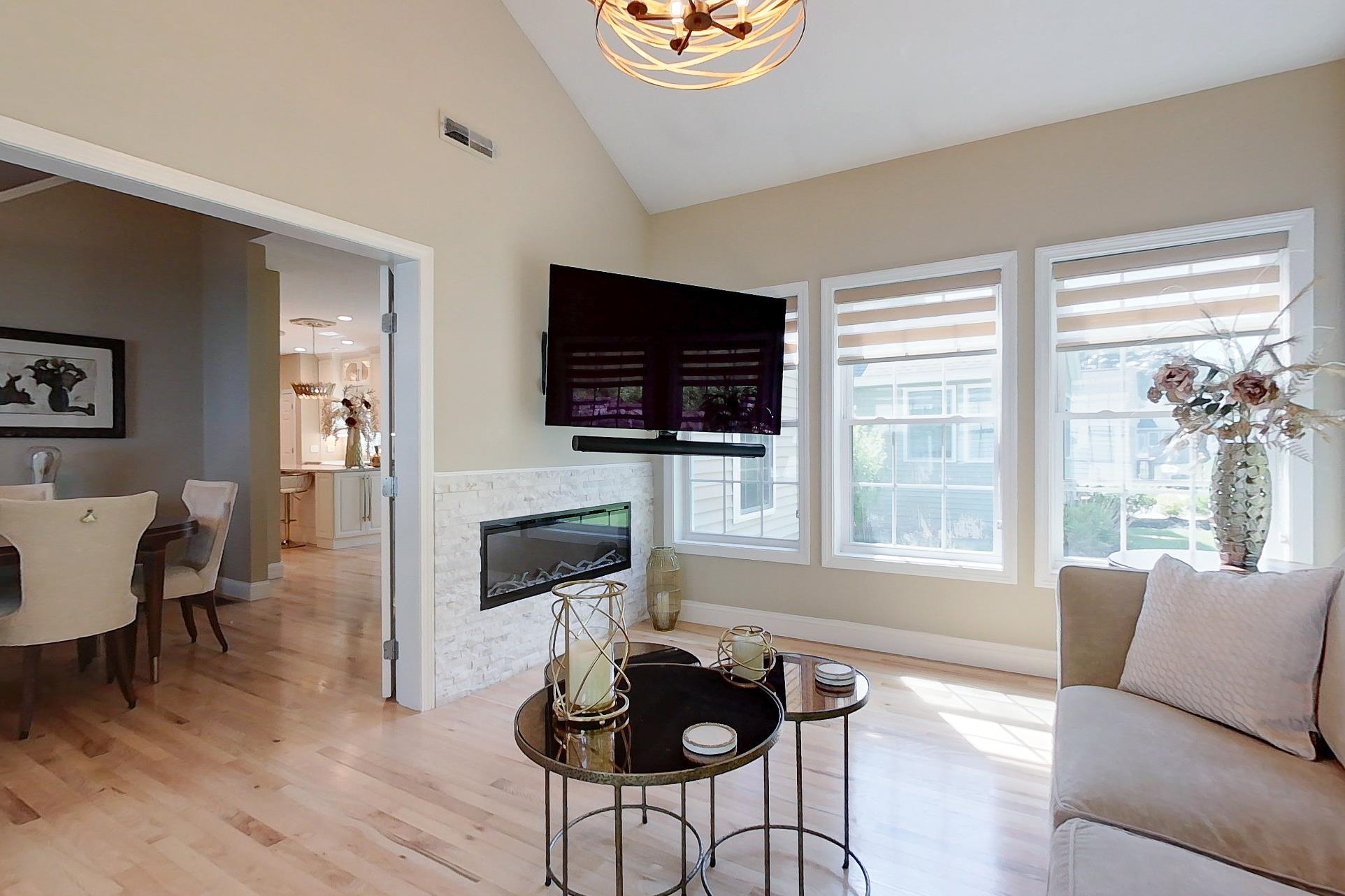 27 Hollow Ridge Drive, Unit 12 Nashua, NH 03062 - Photo 14 of 37