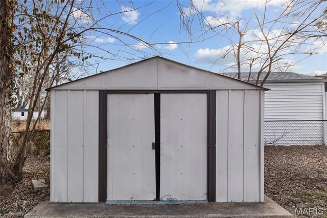 $175,000 | 1035 Kostka Lane, Florissant, MO 63031