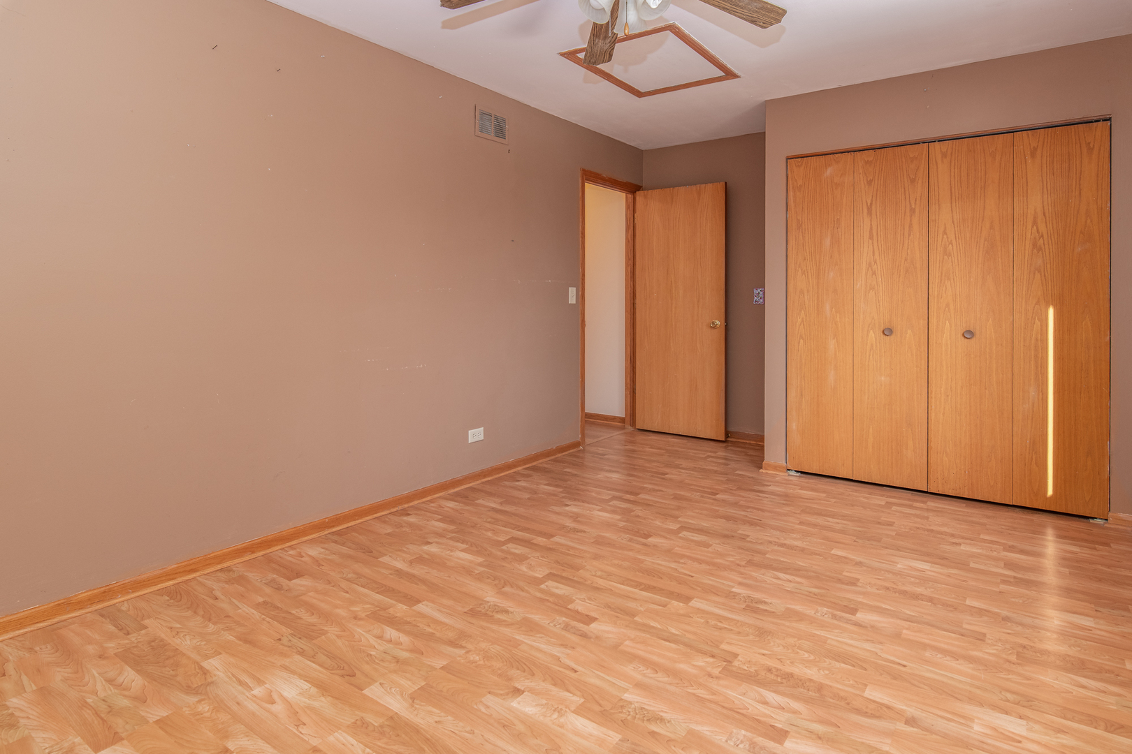 97 Mark Lane Fox Lake, IL 60020 - Photo 17 of 27