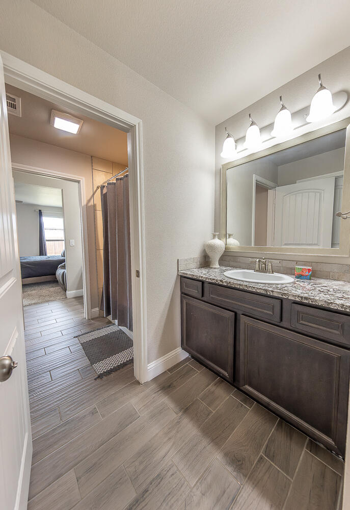 7331 99th Street Lubbock, TX 79424 - Photo 14 of 28 2L9A0160