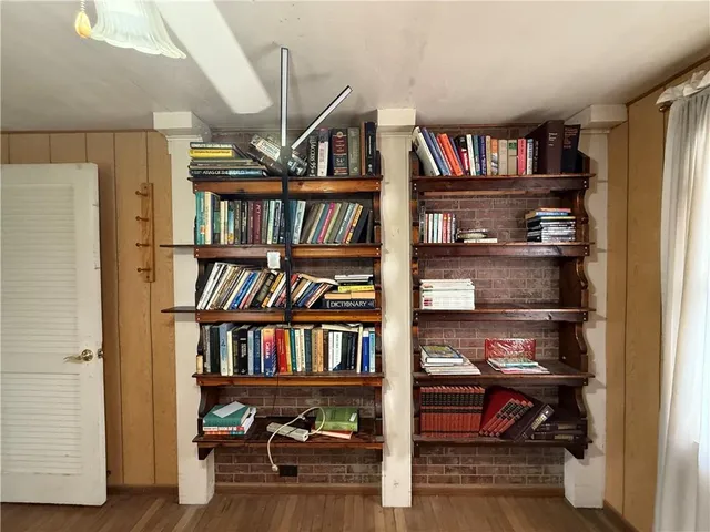 a view of a workspace with furniture