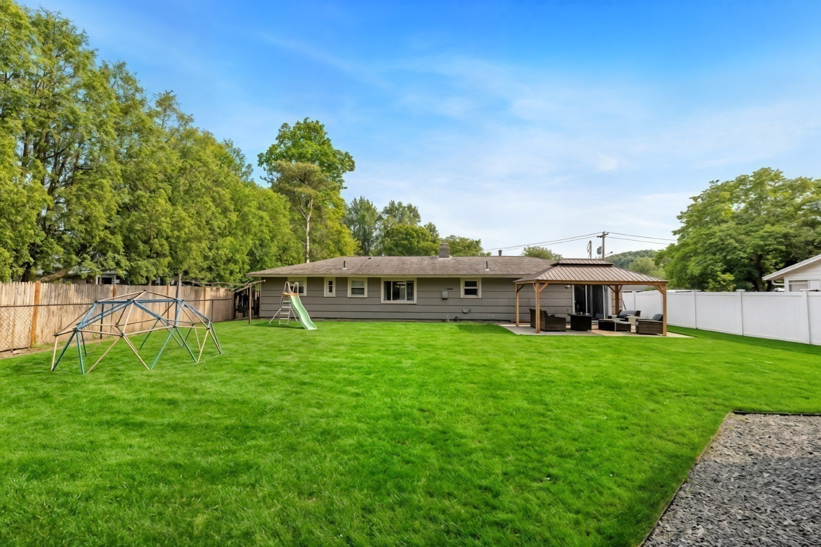 19 Amherst Road Beverly, MA 01915 - Photo 32 of 33 Gallery Image 32