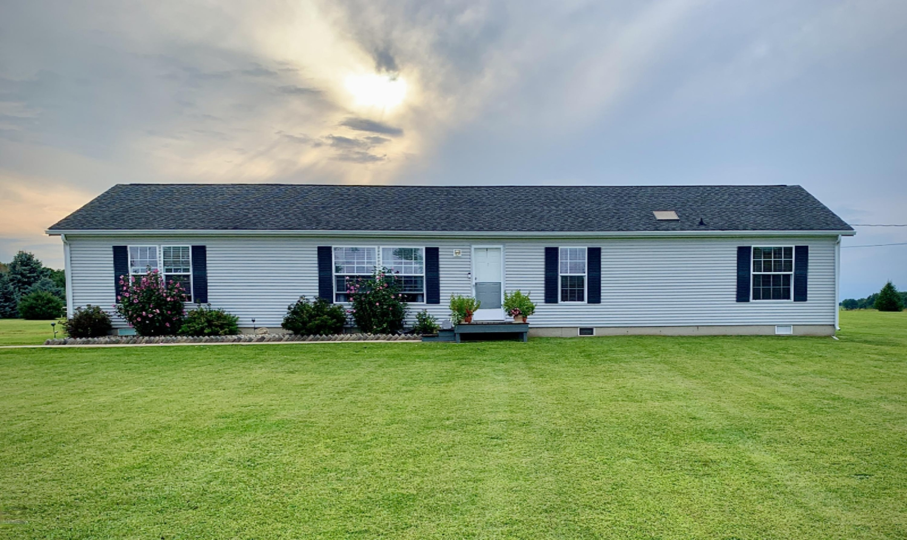 52992 Garret Road Dowagiac, MI 49047 - Photo 3 of 45 IMG_6412