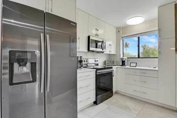 $14,000 | 360 Bella Vista Court North, Unit 60, Jupiter, FL 33477