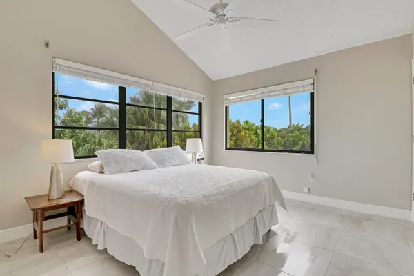 $14,000 | 360 Bella Vista Court North, Unit 60, Jupiter, FL 33477