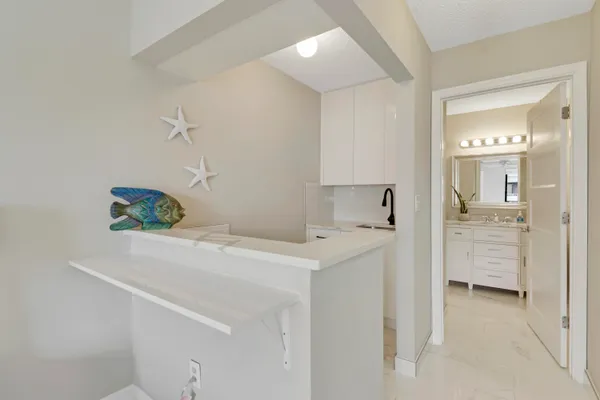 $14,000 | 360 Bella Vista Court North, Unit 60, Jupiter, FL 33477