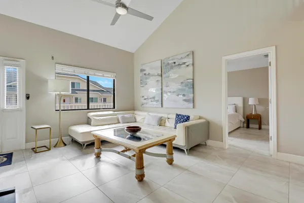 $14,000 | 360 Bella Vista Court North, Unit 60, Jupiter, FL 33477