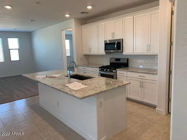 $2,550 | 9752 East Red Giant Drive, Mesa, AZ 85212