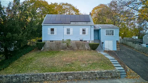 $395,000 | 123 Beverly Drive, Bridgeport, CT 06610