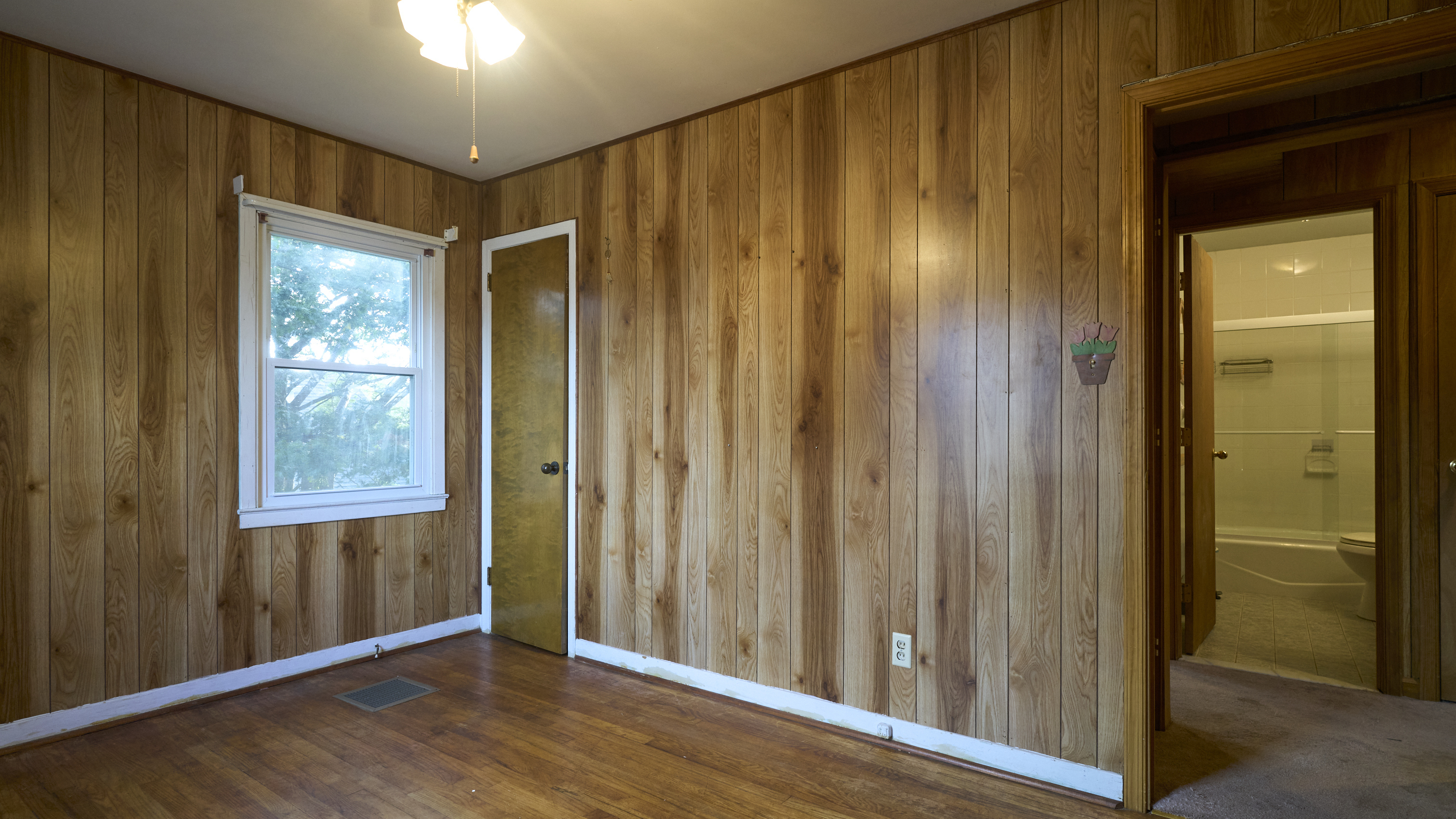 123 Beverly Drive Bridgeport, CT 06610 - Photo 27 of 34 a view of entryway with wooden floor